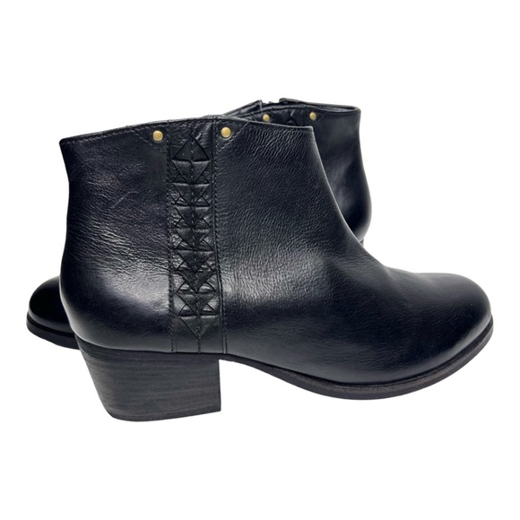 Clark’s Maypearl Fawn Black Leather Side Zip Western Style Ankle Bootie - Picture 3 of 14